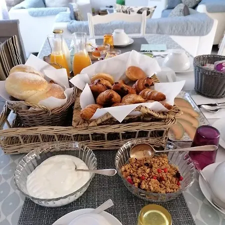 לינה וארוחת בוקר La Belle Lavande, D