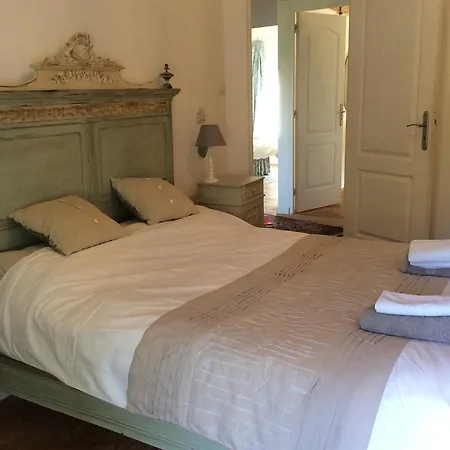 La Belle Lavande, D לינה וארוחת בוקר