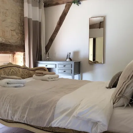 La Belle Lavande, D לינה וארוחת בוקר *