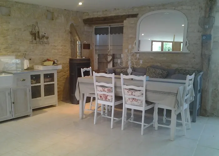 فندق مبيت وإفطار La Belle Lavande, D Chenommet