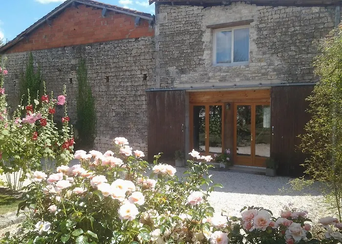 فندق مبيت وإفطار La Belle Lavande, D Chenommet